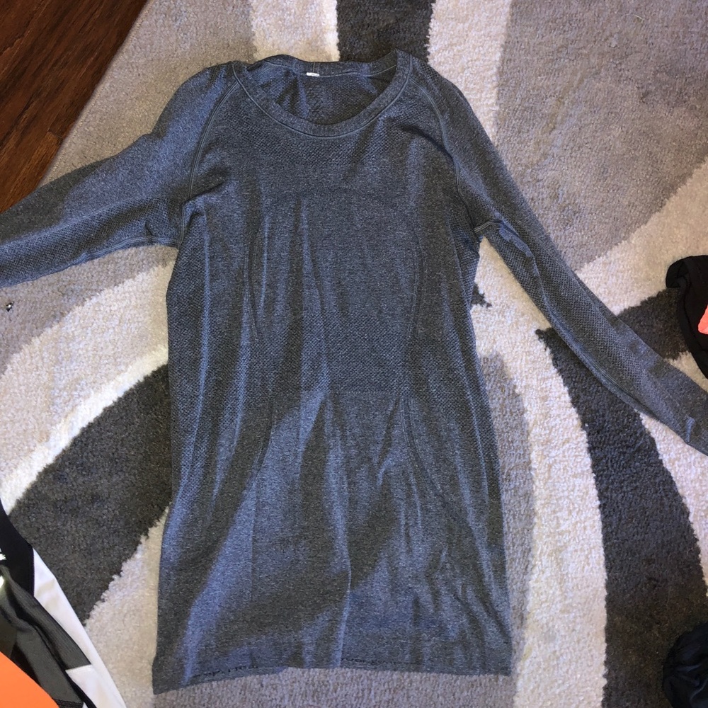 Lululemon swiftly tech long sleeve